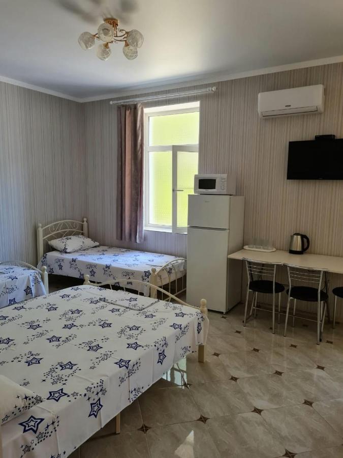 Guest House Gorny Ruchei Гагра Екстер'єр фото