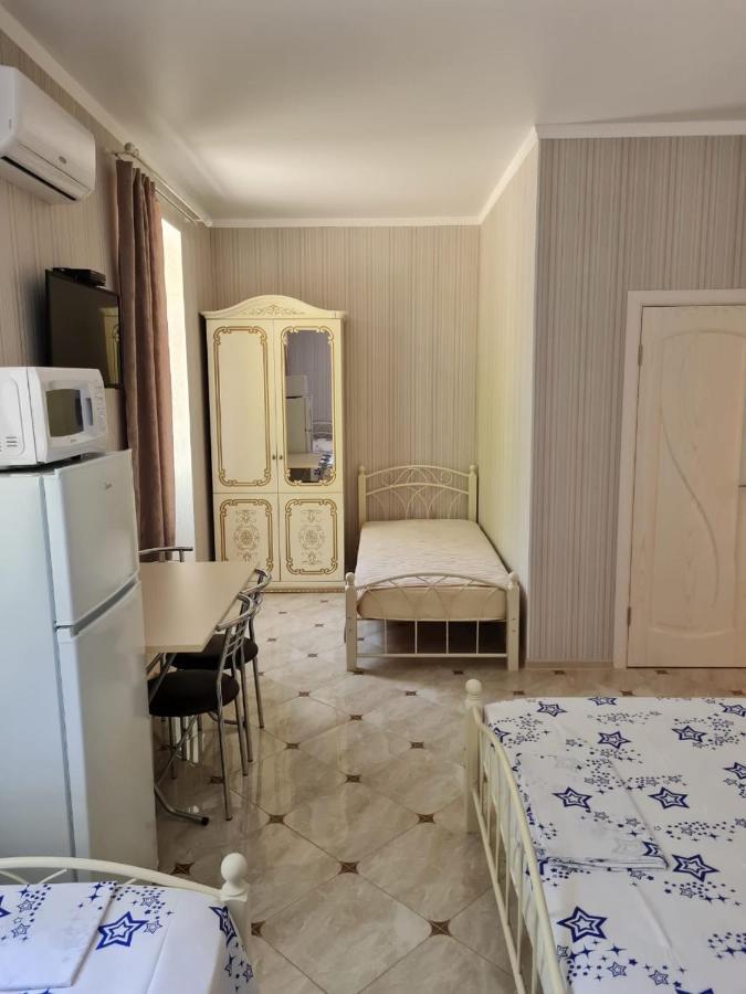 Guest House Gorny Ruchei Гагра Екстер'єр фото