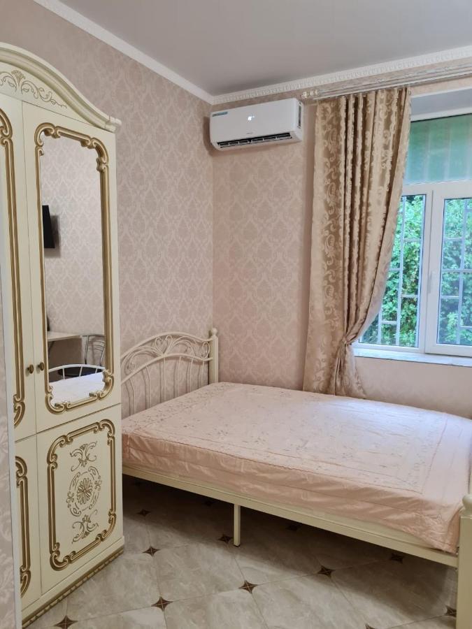 Guest House Gorny Ruchei Гагра Екстер'єр фото