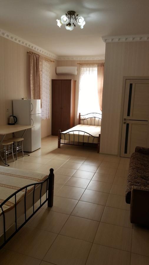 Guest House Gorny Ruchei Гагра Екстер'єр фото